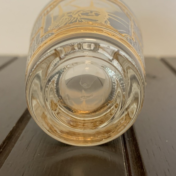 Vintage Culver 22KT Gold statue of liberty souvenir shot Glass. - Picture 6 of 7
